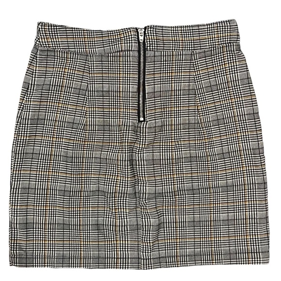 Garage “As If” Plaid Mini Skirt | Size XS - Picture 6 of 12